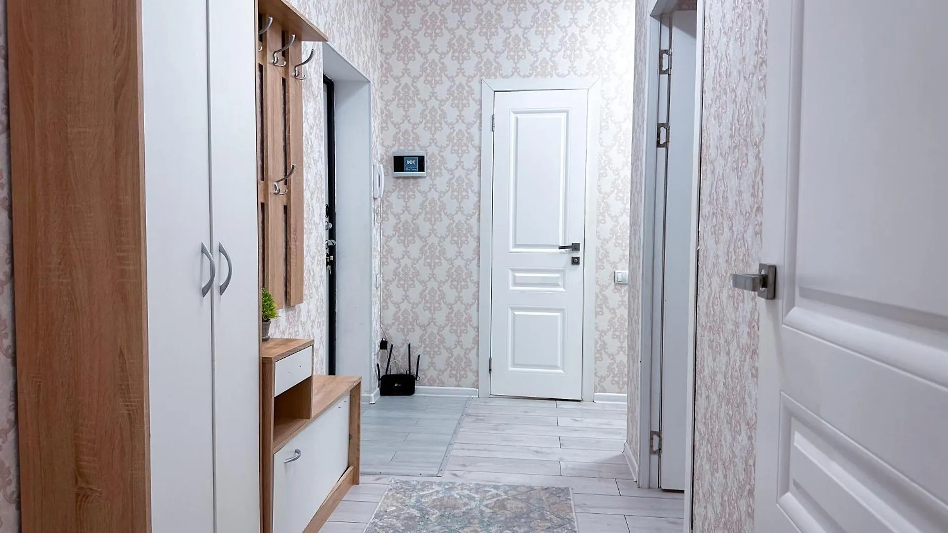 Apartment Уютная Квартира Для 6-Х В 10 Мин От Mega Park Almaty