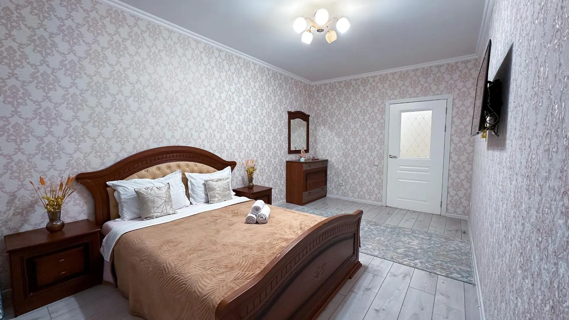 Apartment Уютная Квартира Для 6-Х В 10 Мин От Mega Park Almaty